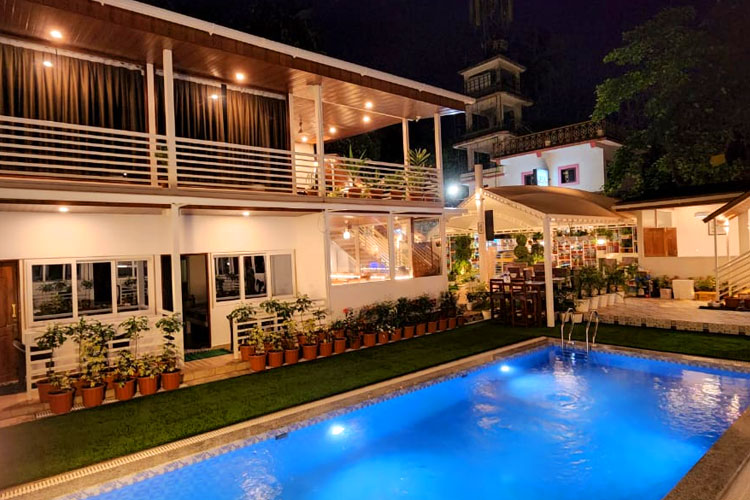 Family Cottage with Private Pool in North Goa